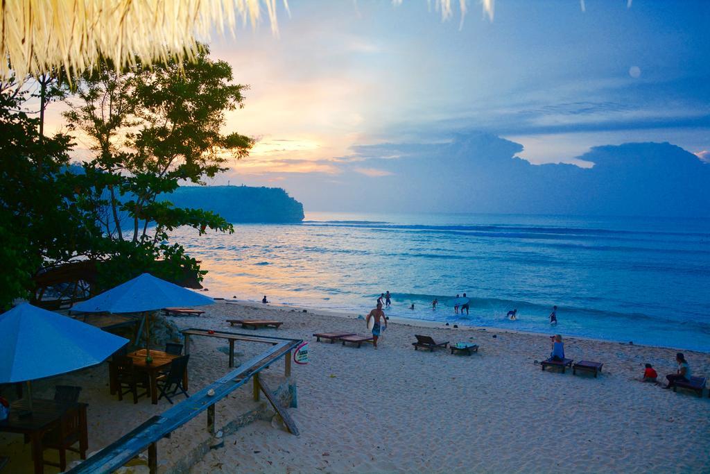 Santai Warung Bali Otel Jimbaran Dış mekan fotoğraf